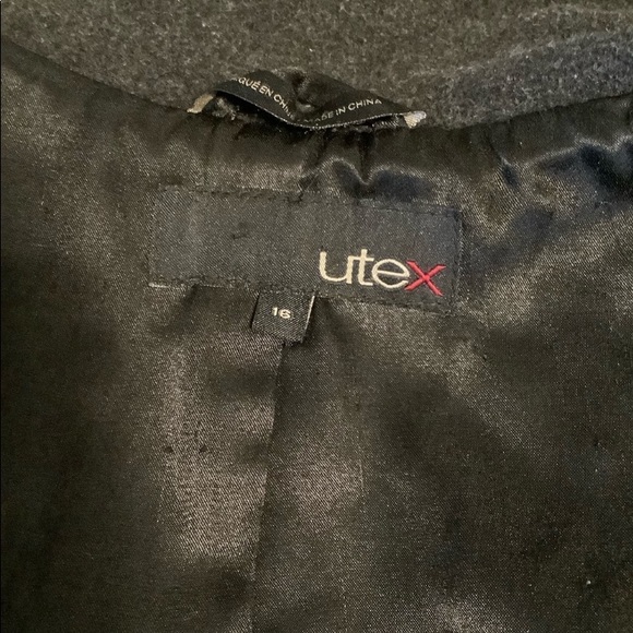 INCREDIBLY COMFORTABLE PEACOAT- UTEX DOUBLE BREASTED IN CHARCOAL GREY SIZE 16 - Picture 5 of 8